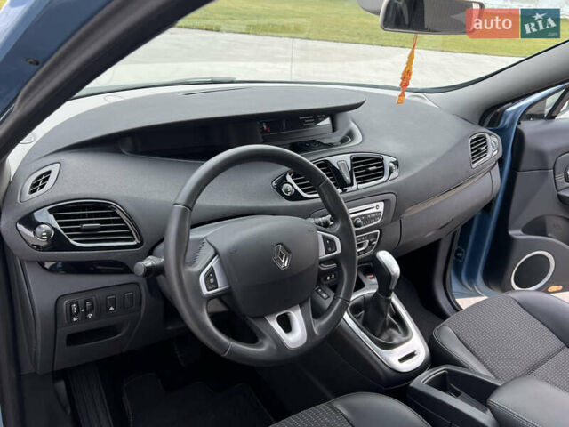 Синий Рено Сценик, объемом двигателя 1.5 л и пробегом 157 тыс. км за 8350 $, фото 45 на Automoto.ua