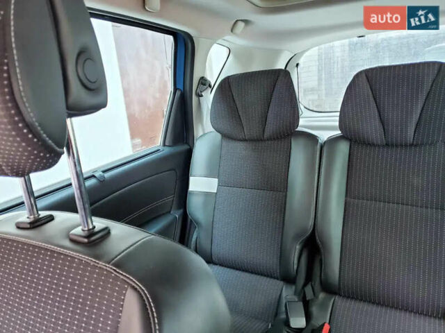 Синий Рено Сценик, объемом двигателя 1.6 л и пробегом 280 тыс. км за 9500 $, фото 3 на Automoto.ua