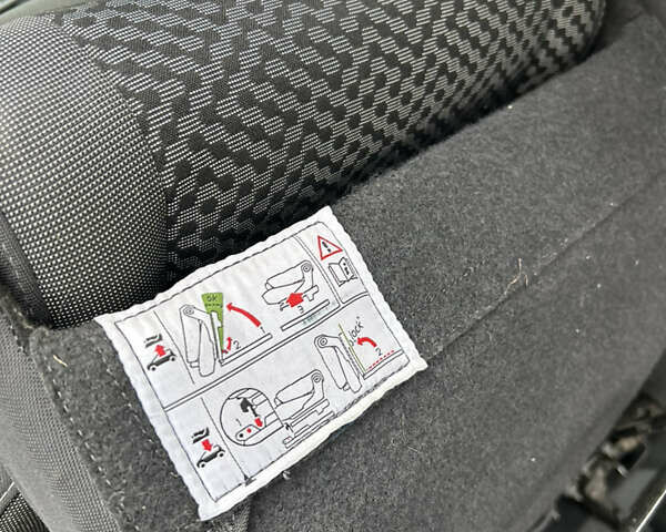 Синий Рено Сценик, объемом двигателя 1.6 л и пробегом 243 тыс. км за 8200 $, фото 78 на Automoto.ua