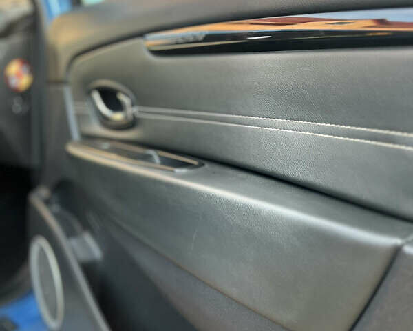 Рено Сценик 2012 в Луцке на Automoto.ua Синий Рено Сценик, объемом двигателя 1.5 л и пробегом 220 тыс. км за 6750 $, фото 8 на Automoto.ua