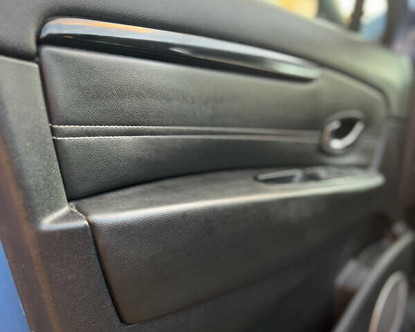 Рено Сценик 2012 в Луцке на Automoto.ua Синий Рено Сценик, объемом двигателя 1.5 л и пробегом 220 тыс. км за 6750 $, фото 11 на Automoto.ua