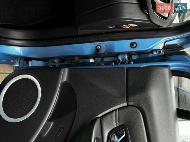 Синий Рено Сценик, объемом двигателя 1.6 л и пробегом 223 тыс. км за 8399 $, фото 70 на Automoto.ua