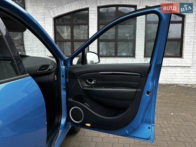 Синий Рено Сценик, объемом двигателя 1.6 л и пробегом 223 тыс. км за 8399 $, фото 68 на Automoto.ua