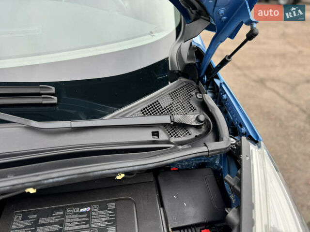 Синий Рено Сценик, объемом двигателя 1.4 л и пробегом 177 тыс. км за 8800 $, фото 86 на Automoto.ua