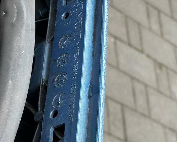 Синий Рено Сценик, объемом двигателя 1.6 л и пробегом 223 тыс. км за 8299 $, фото 54 на Automoto.ua