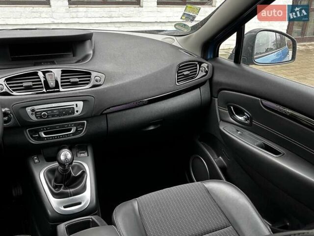 Синий Рено Сценик, объемом двигателя 1.6 л и пробегом 223 тыс. км за 8399 $, фото 117 на Automoto.ua