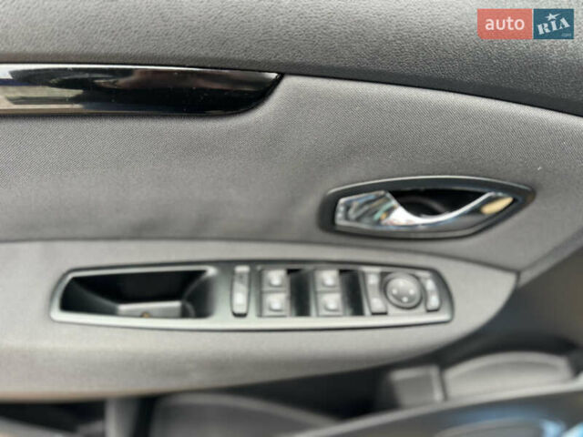 Синий Рено Сценик, объемом двигателя 1.4 л и пробегом 177 тыс. км за 8800 $, фото 54 на Automoto.ua