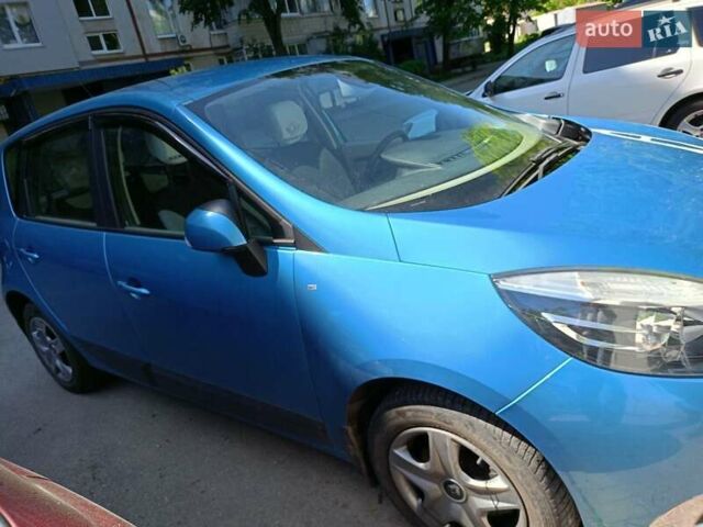 Синий Рено Сценик, объемом двигателя 1.6 л и пробегом 189 тыс. км за 8900 $, фото 1 на Automoto.ua
