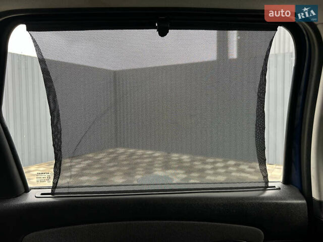 Синий Рено Сценик, объемом двигателя 1.6 л и пробегом 243 тыс. км за 8200 $, фото 30 на Automoto.ua