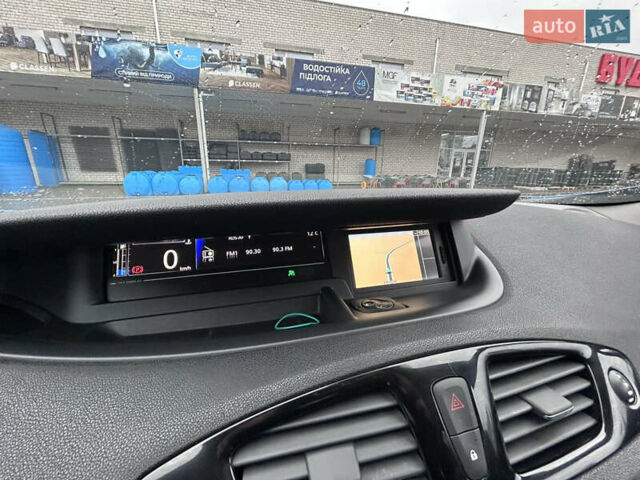 Синій Рено Сценік, об'ємом двигуна 1.4 л та пробігом 225 тис. км за 8700 $, фото 26 на Automoto.ua