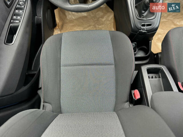 Синий Рено Сценик, объемом двигателя 1.4 л и пробегом 177 тыс. км за 8800 $, фото 45 на Automoto.ua