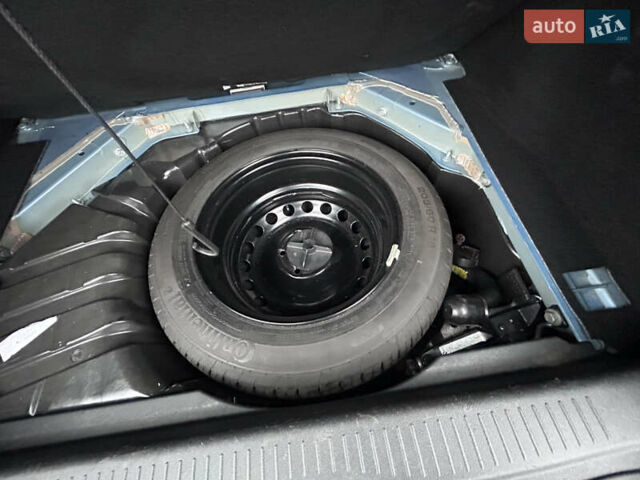 Синій Рено Сценік, об'ємом двигуна 1.4 л та пробігом 225 тис. км за 8700 $, фото 17 на Automoto.ua