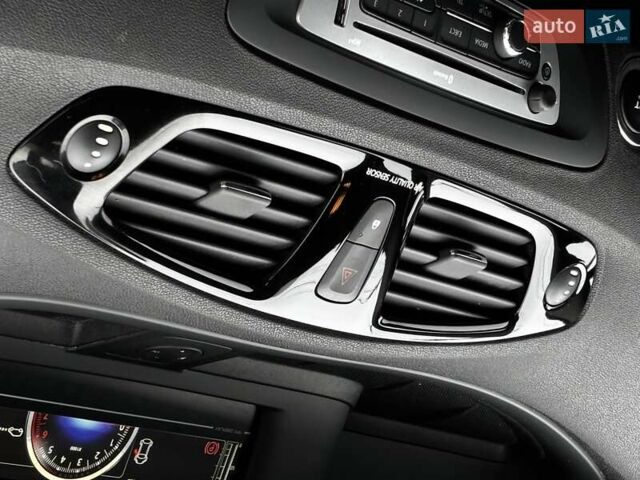 Синий Рено Сценик, объемом двигателя 1.6 л и пробегом 223 тыс. км за 8399 $, фото 81 на Automoto.ua