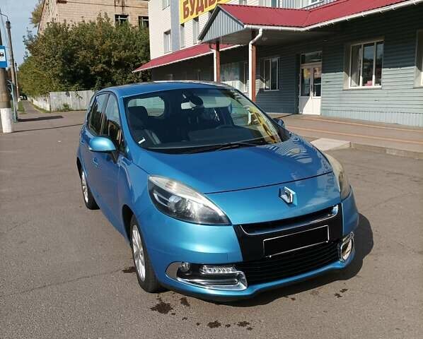 Синій Рено Сценік, об'ємом двигуна 1.6 л та пробігом 260 тис. км за 8200 $, фото 5 на Automoto.ua
