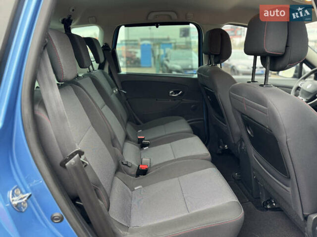 Синий Рено Сценик, объемом двигателя 1.4 л и пробегом 177 тыс. км за 8800 $, фото 71 на Automoto.ua