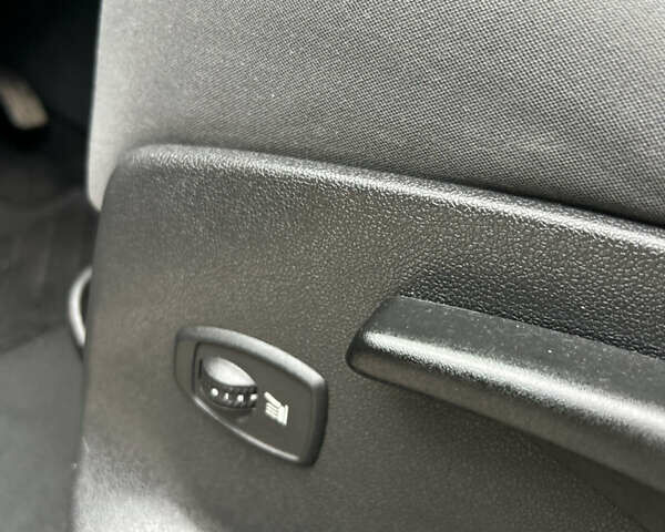 Синий Рено Сценик, объемом двигателя 1.6 л и пробегом 243 тыс. км за 8200 $, фото 15 на Automoto.ua