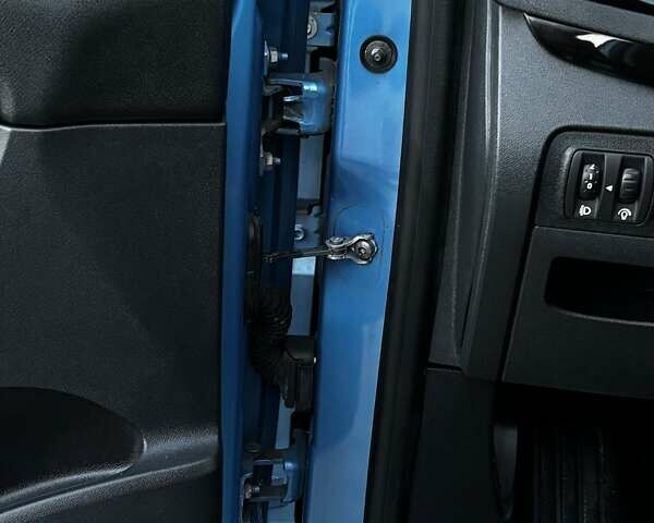 Синий Рено Сценик, объемом двигателя 1.6 л и пробегом 223 тыс. км за 8399 $, фото 89 на Automoto.ua