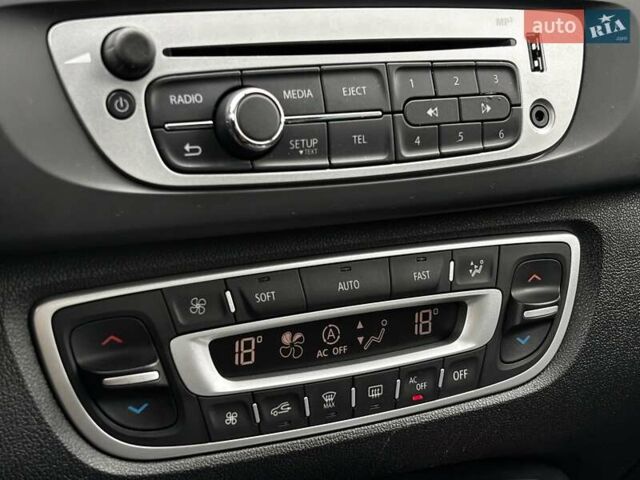 Синий Рено Сценик, объемом двигателя 1.6 л и пробегом 223 тыс. км за 8399 $, фото 128 на Automoto.ua