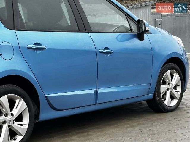 Синий Рено Сценик, объемом двигателя 1.6 л и пробегом 223 тыс. км за 8399 $, фото 27 на Automoto.ua