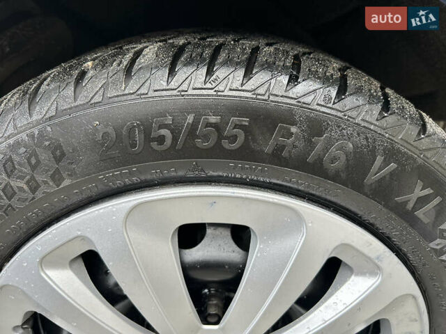 Синий Рено Сценик, объемом двигателя 1.6 л и пробегом 243 тыс. км за 8200 $, фото 84 на Automoto.ua