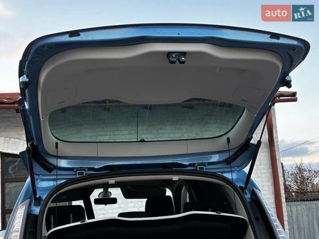 Синий Рено Сценик, объемом двигателя 1.6 л и пробегом 223 тыс. км за 8399 $, фото 62 на Automoto.ua