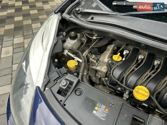 Синий Рено Сценик, объемом двигателя 1.6 л и пробегом 243 тыс. км за 8200 $, фото 115 на Automoto.ua