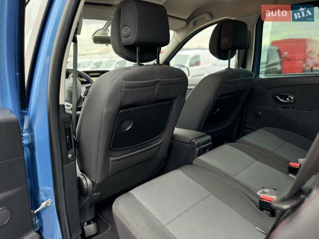 Синий Рено Сценик, объемом двигателя 1.4 л и пробегом 177 тыс. км за 8800 $, фото 37 на Automoto.ua