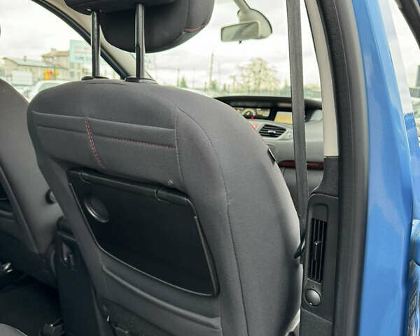 Синий Рено Сценик, объемом двигателя 1.4 л и пробегом 177 тыс. км за 8800 $, фото 89 на Automoto.ua