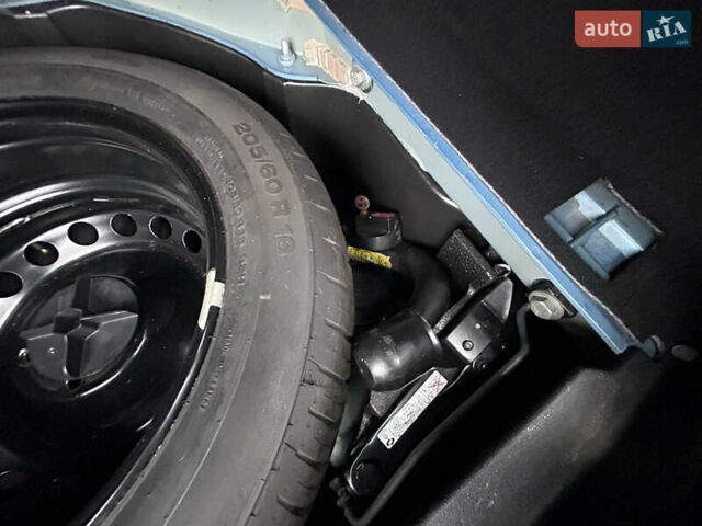 Синій Рено Сценік, об'ємом двигуна 1.4 л та пробігом 225 тис. км за 8700 $, фото 18 на Automoto.ua