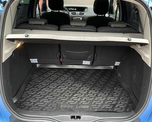 Синий Рено Сценик, объемом двигателя 1.46 л и пробегом 233 тыс. км за 7900 $, фото 5 на Automoto.ua