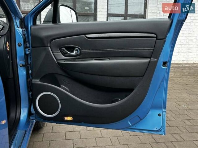 Синий Рено Сценик, объемом двигателя 1.6 л и пробегом 223 тыс. км за 8399 $, фото 69 на Automoto.ua