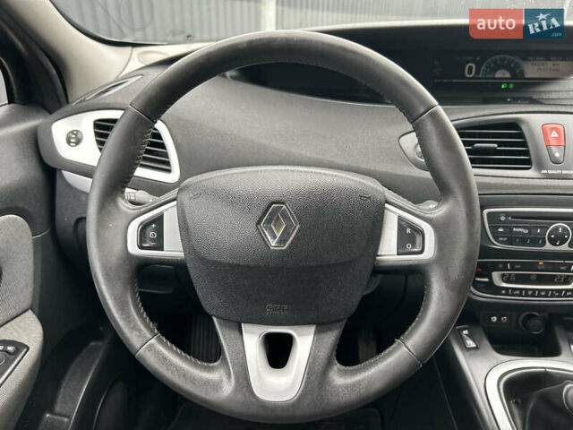 Синий Рено Сценик, объемом двигателя 1.6 л и пробегом 243 тыс. км за 8200 $, фото 21 на Automoto.ua