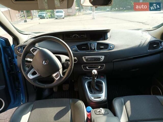 Синій Рено Сценік, об'ємом двигуна 1.6 л та пробігом 260 тис. км за 8200 $, фото 1 на Automoto.ua