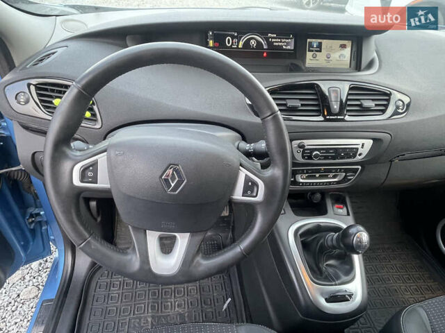 Синий Рено Сценик, объемом двигателя 1.46 л и пробегом 246 тыс. км за 7600 $, фото 7 на Automoto.ua