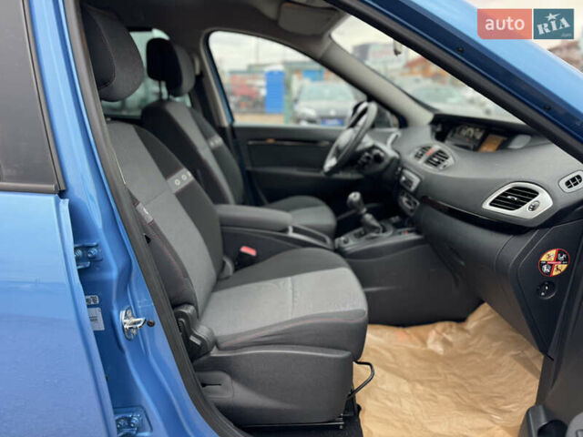 Синий Рено Сценик, объемом двигателя 1.4 л и пробегом 177 тыс. км за 8800 $, фото 76 на Automoto.ua