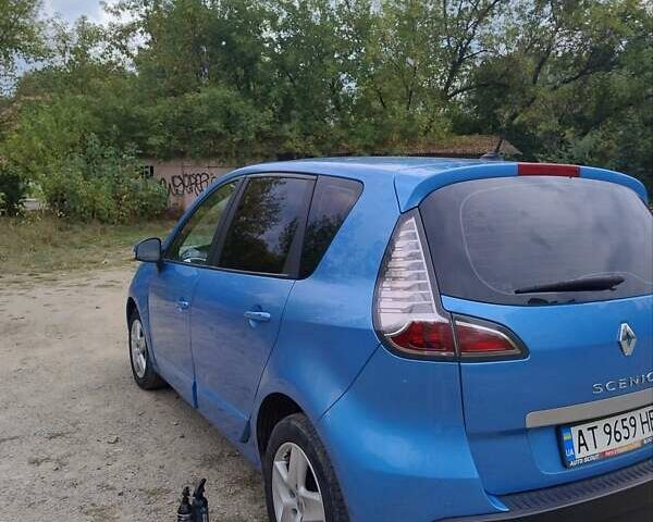 Синий Рено Сценик, объемом двигателя 1.46 л и пробегом 211 тыс. км за 9000 $, фото 6 на Automoto.ua