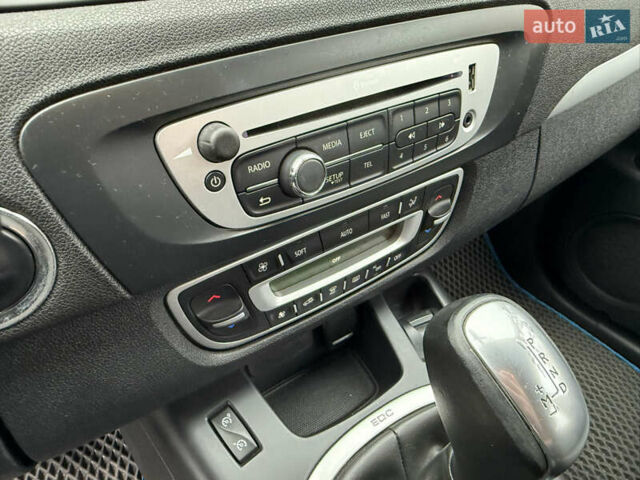 Синий Рено Сценик, объемом двигателя 1.46 л и пробегом 195 тыс. км за 8500 $, фото 39 на Automoto.ua