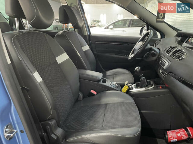 Синий Рено Сценик, объемом двигателя 1.5 л и пробегом 226 тыс. км за 9900 $, фото 52 на Automoto.ua