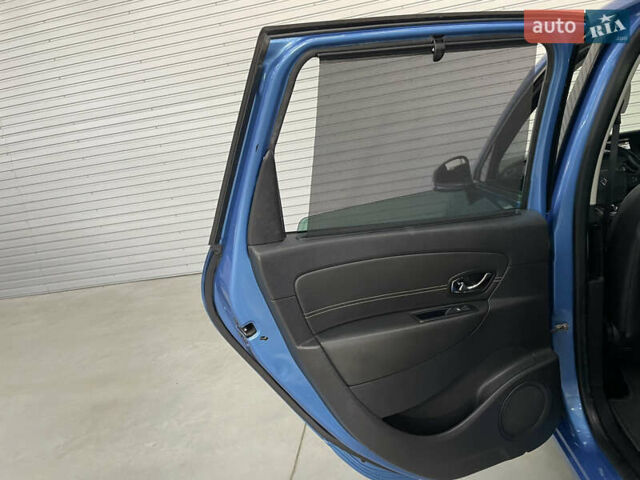 Синий Рено Сценик, объемом двигателя 1.5 л и пробегом 226 тыс. км за 9900 $, фото 43 на Automoto.ua