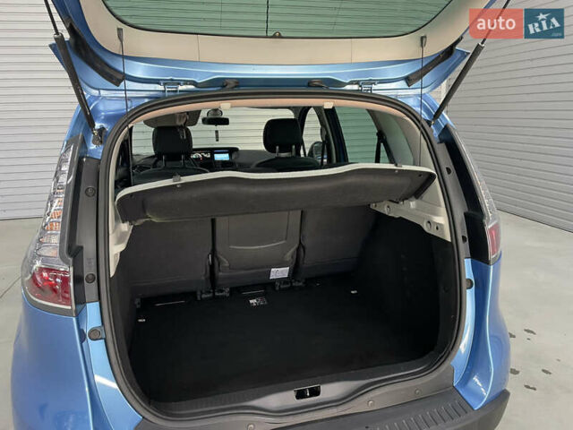 Синий Рено Сценик, объемом двигателя 1.5 л и пробегом 226 тыс. км за 9900 $, фото 31 на Automoto.ua