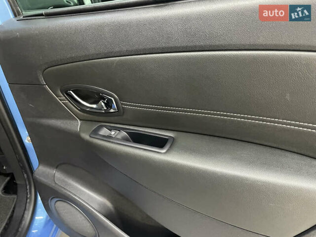 Синий Рено Сценик, объемом двигателя 1.5 л и пробегом 226 тыс. км за 9900 $, фото 48 на Automoto.ua