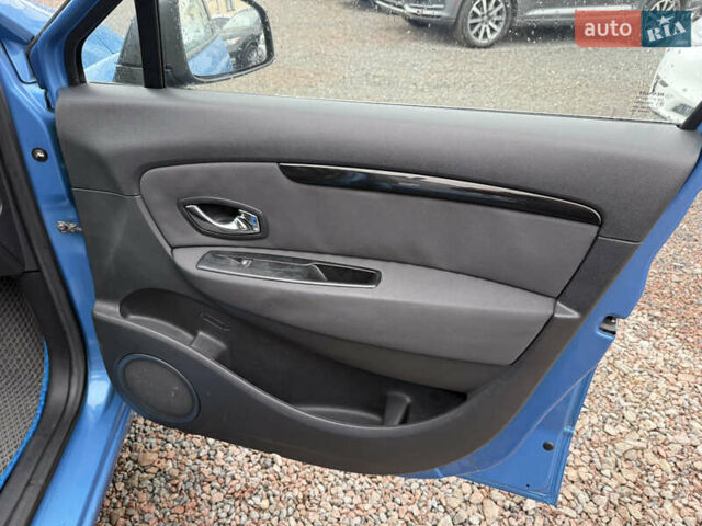 Синий Рено Сценик, объемом двигателя 1.46 л и пробегом 195 тыс. км за 8500 $, фото 53 на Automoto.ua