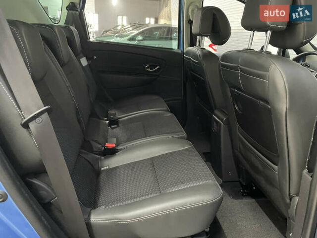 Синий Рено Сценик, объемом двигателя 1.5 л и пробегом 226 тыс. км за 9900 $, фото 48 на Automoto.ua