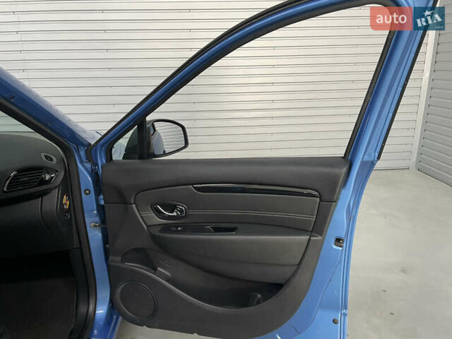 Синий Рено Сценик, объемом двигателя 1.5 л и пробегом 226 тыс. км за 9900 $, фото 49 на Automoto.ua