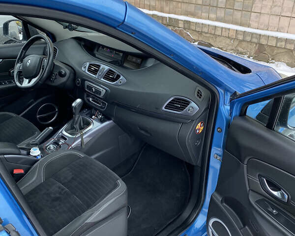 Синий Рено Сценик, объемом двигателя 1.5 л и пробегом 240 тыс. км за 10999 $, фото 8 на Automoto.ua