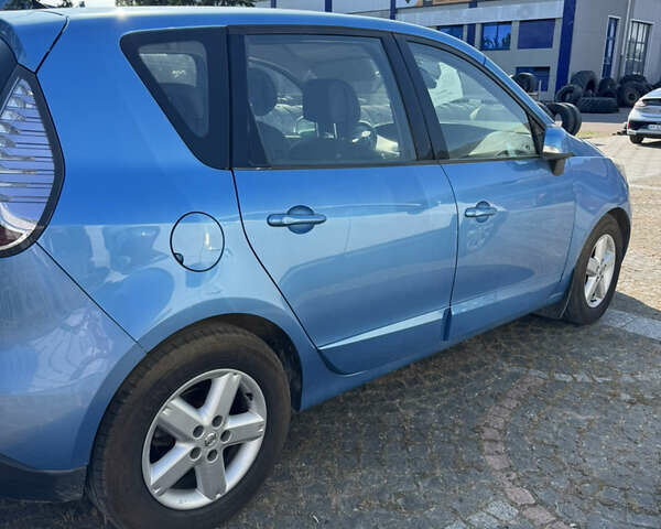 Синий Рено Сценик, объемом двигателя 1.5 л и пробегом 226 тыс. км за 9900 $, фото 4 на Automoto.ua