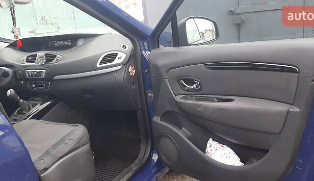 Синій Рено Сценік, об'ємом двигуна 0 л та пробігом 225 тис. км за 7200 $, фото 8 на Automoto.ua
