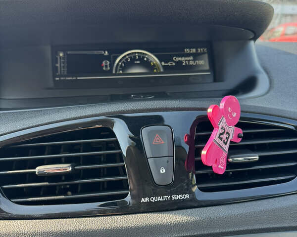 Синий Рено Сценик, объемом двигателя 1.5 л и пробегом 226 тыс. км за 9900 $, фото 10 на Automoto.ua