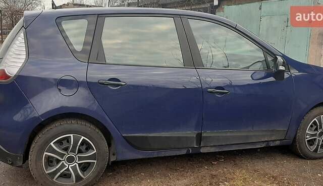 Синій Рено Сценік, об'ємом двигуна 0 л та пробігом 225 тис. км за 7200 $, фото 4 на Automoto.ua