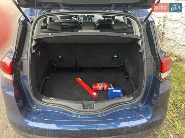 Синій Рено Сценік, об'ємом двигуна 1.46 л та пробігом 230 тис. км за 13999 $, фото 17 на Automoto.ua